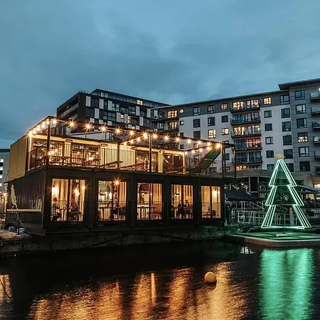 King Deluxe Large Space& Free Parking! No Balcony *