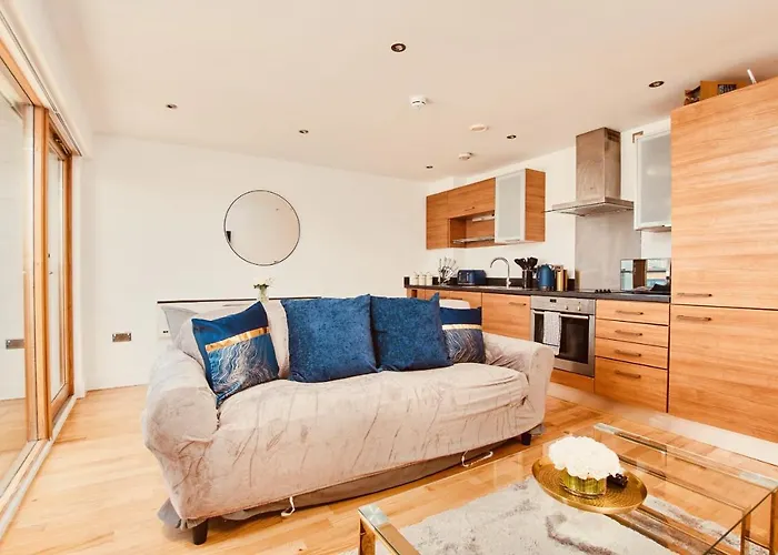 King Deluxe Large Space& Free Parking! No Balcony Apartamento