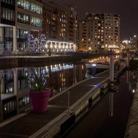 Apartament King Deluxe Large Space& Free Parking! No Balcony